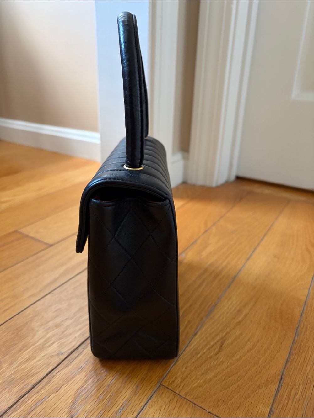 CHANEL vintage vertical top handle - Picture 4 of 15